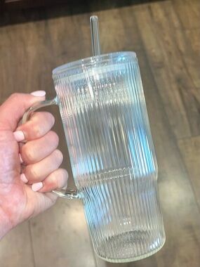 Ribbed Clear Glass Tumbler with Straw - Clear